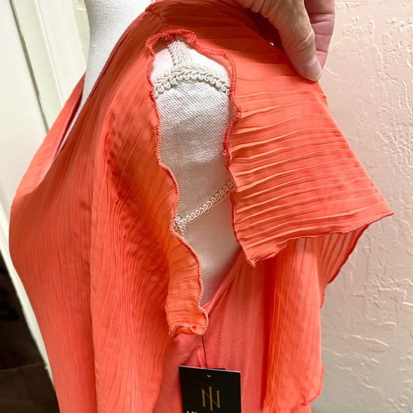 I N Studio Sz Lg Split Shoulder Coral Asymmetrical Overlay Top NWT - Picture 6 of 9